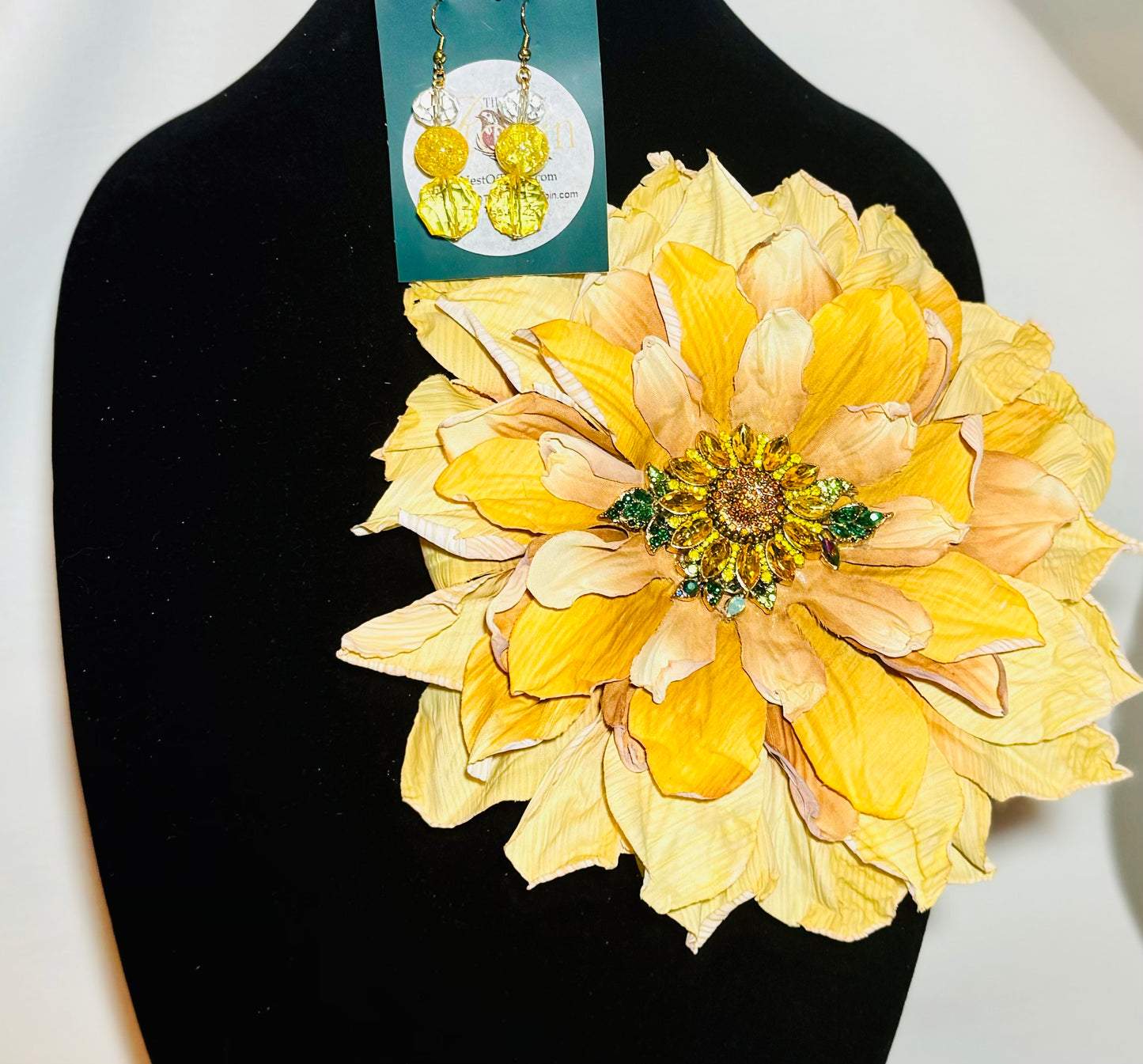 “Oh Sunflower” Floral Brooch & Earrings Set