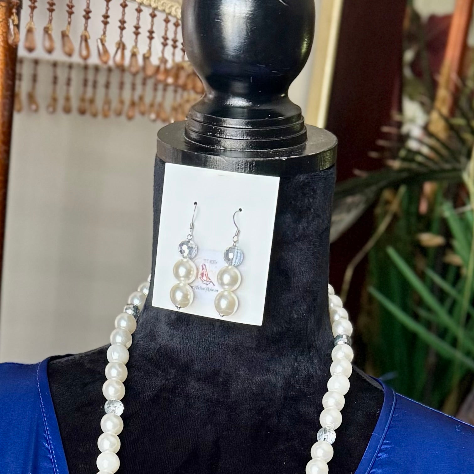 “Crystal Petunia” Long Necklace & Earrings Set