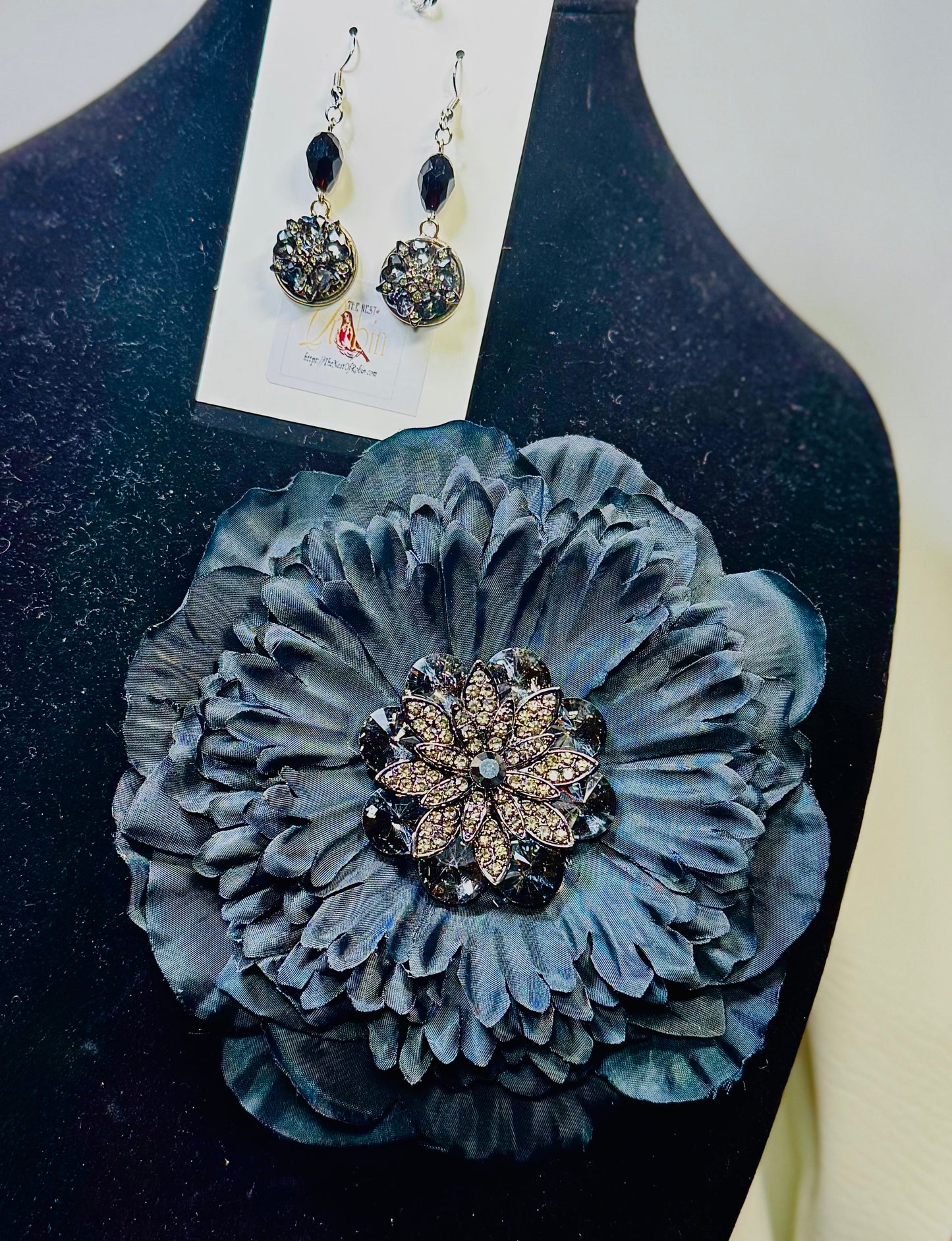 “Night Sparkle” Floral Brooch & Earrings Set