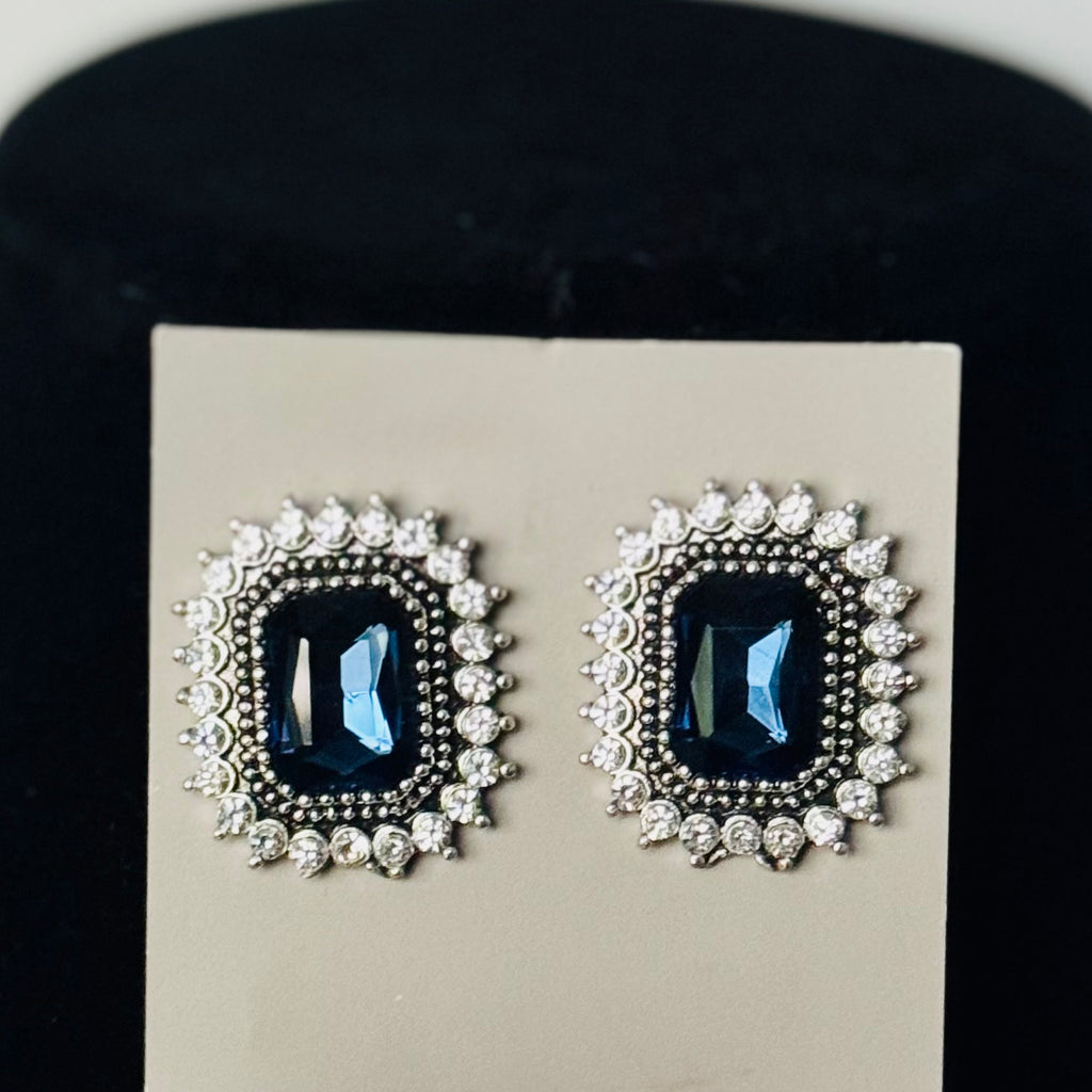 “Sapphire Majesty Bloom Set”