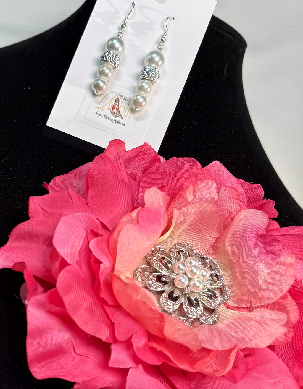 “Zaylee” Floral Brooch & Earrings Set