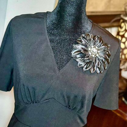 Black Sparkle Brooch & Earrings Set