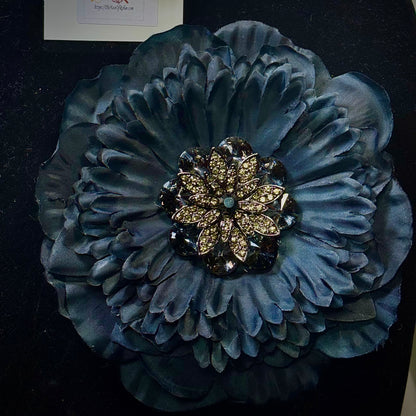 “Night Sparkle” Floral Brooch & Earrings Set