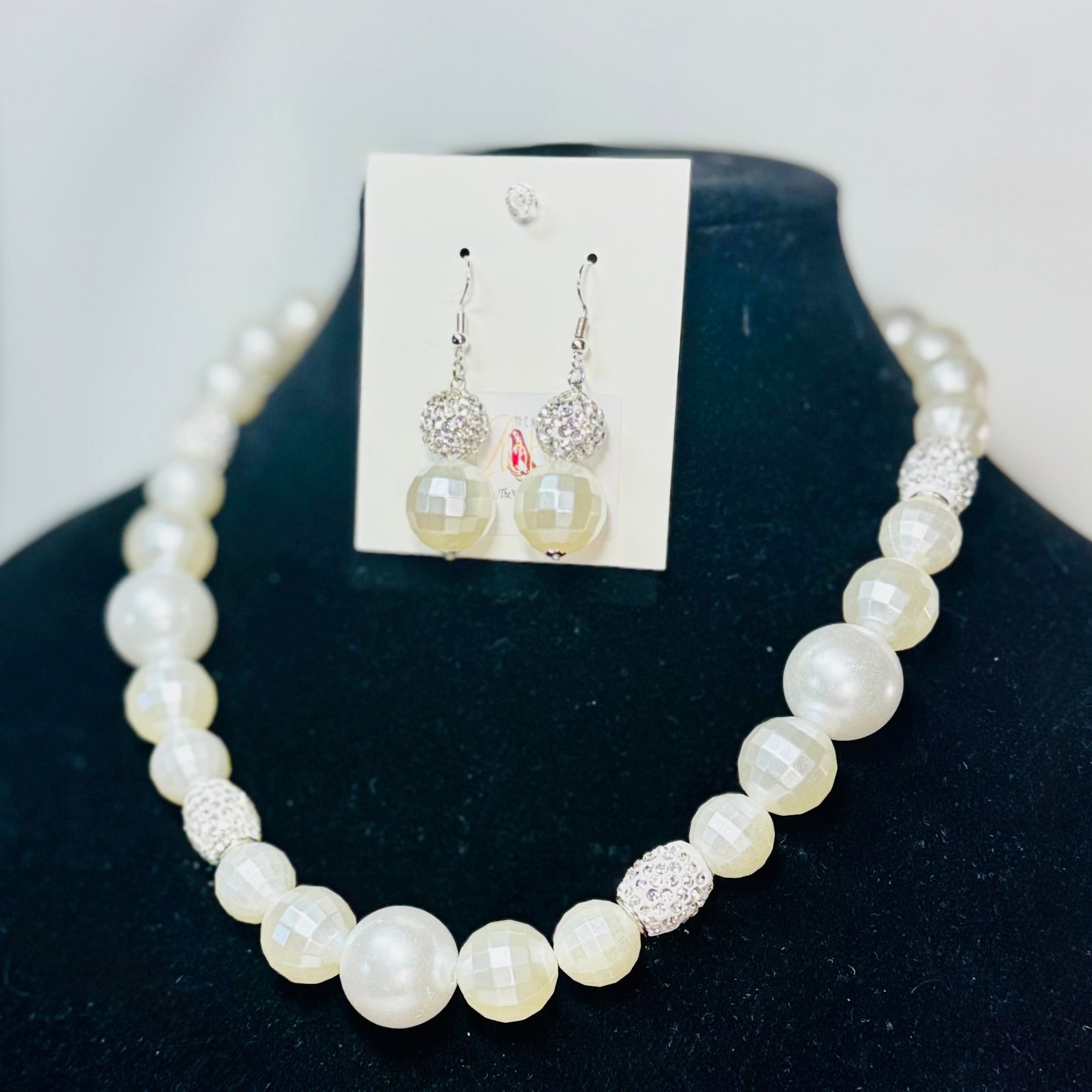 “Penelope” Necklace & Earrings Set