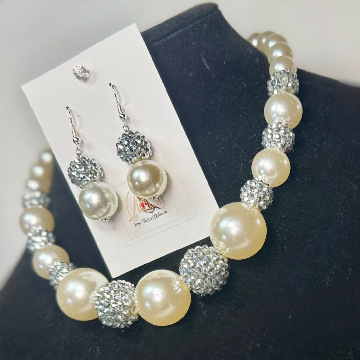 “Poppy” Necklace & Earrings Set