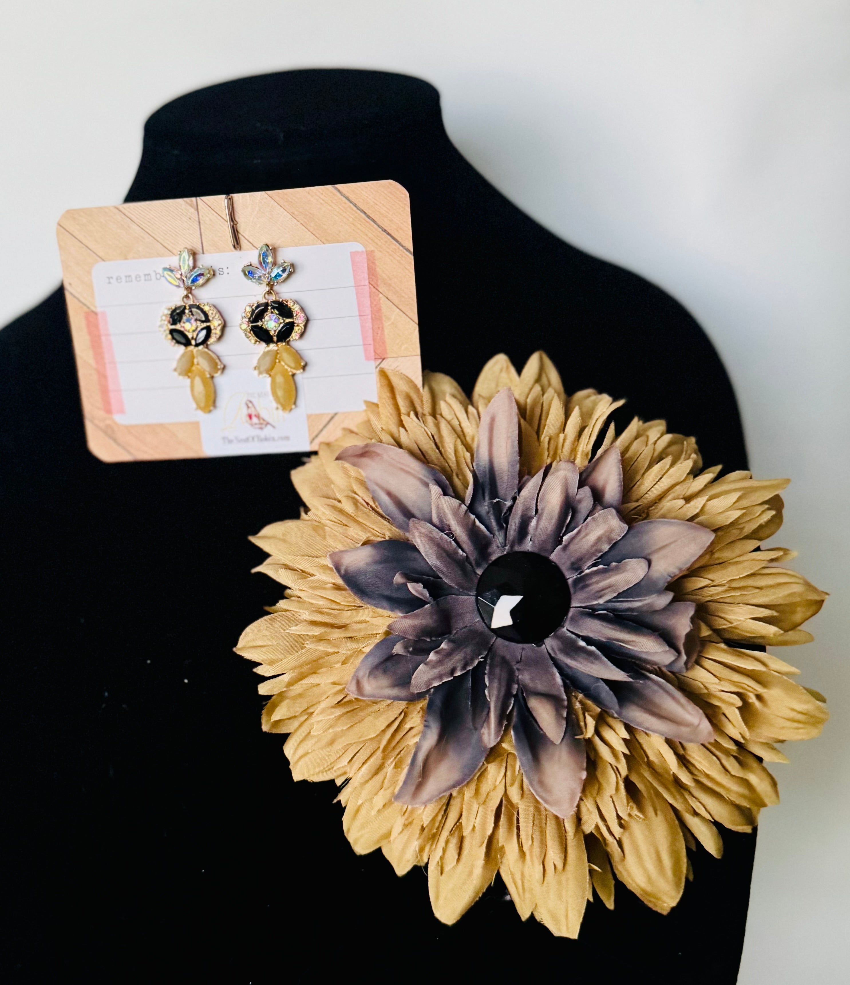 Golden Bloom Majesty Set