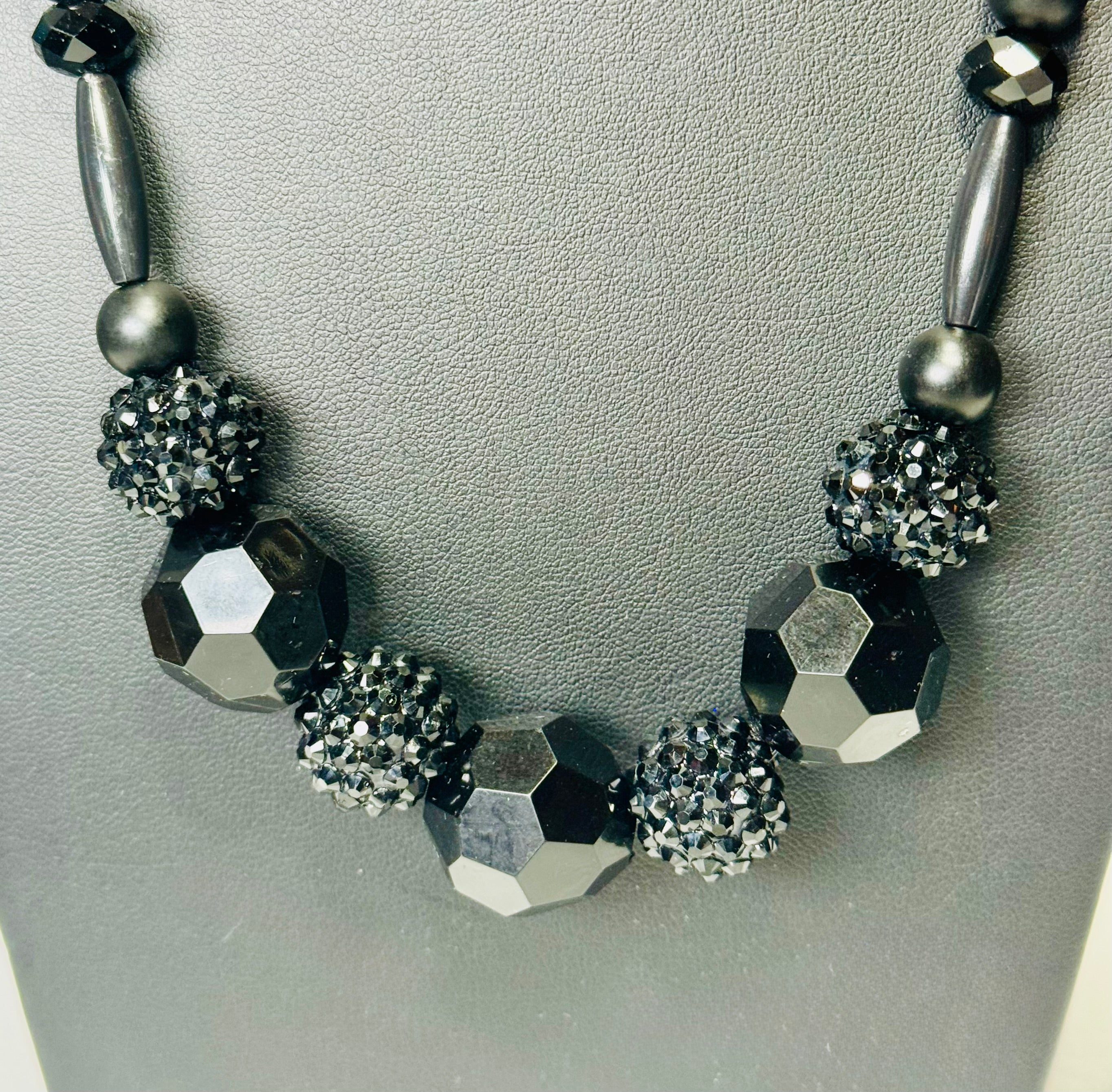 “Midnight Elegance” Necklace & Earrings Set