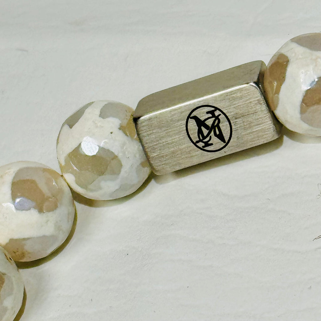 “Mountain Snow” Semi-Precious Stone Bracelet