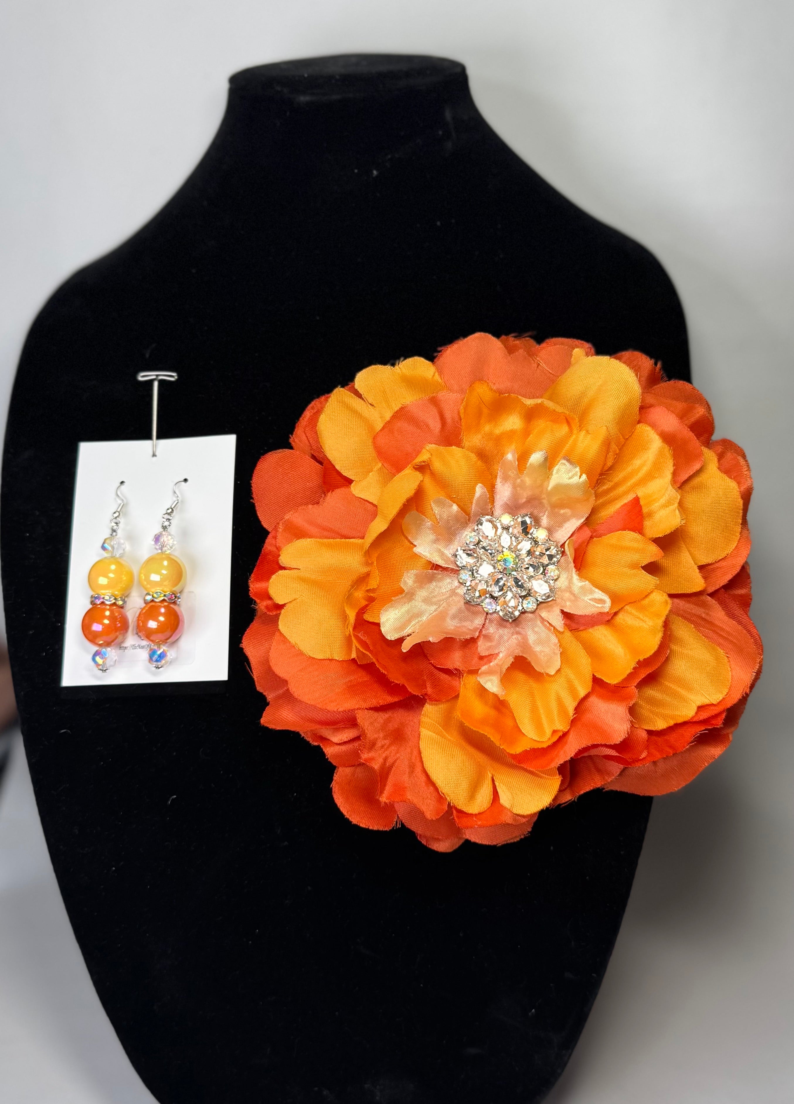 “Sunburst” Floral Brooch & Earrings Set