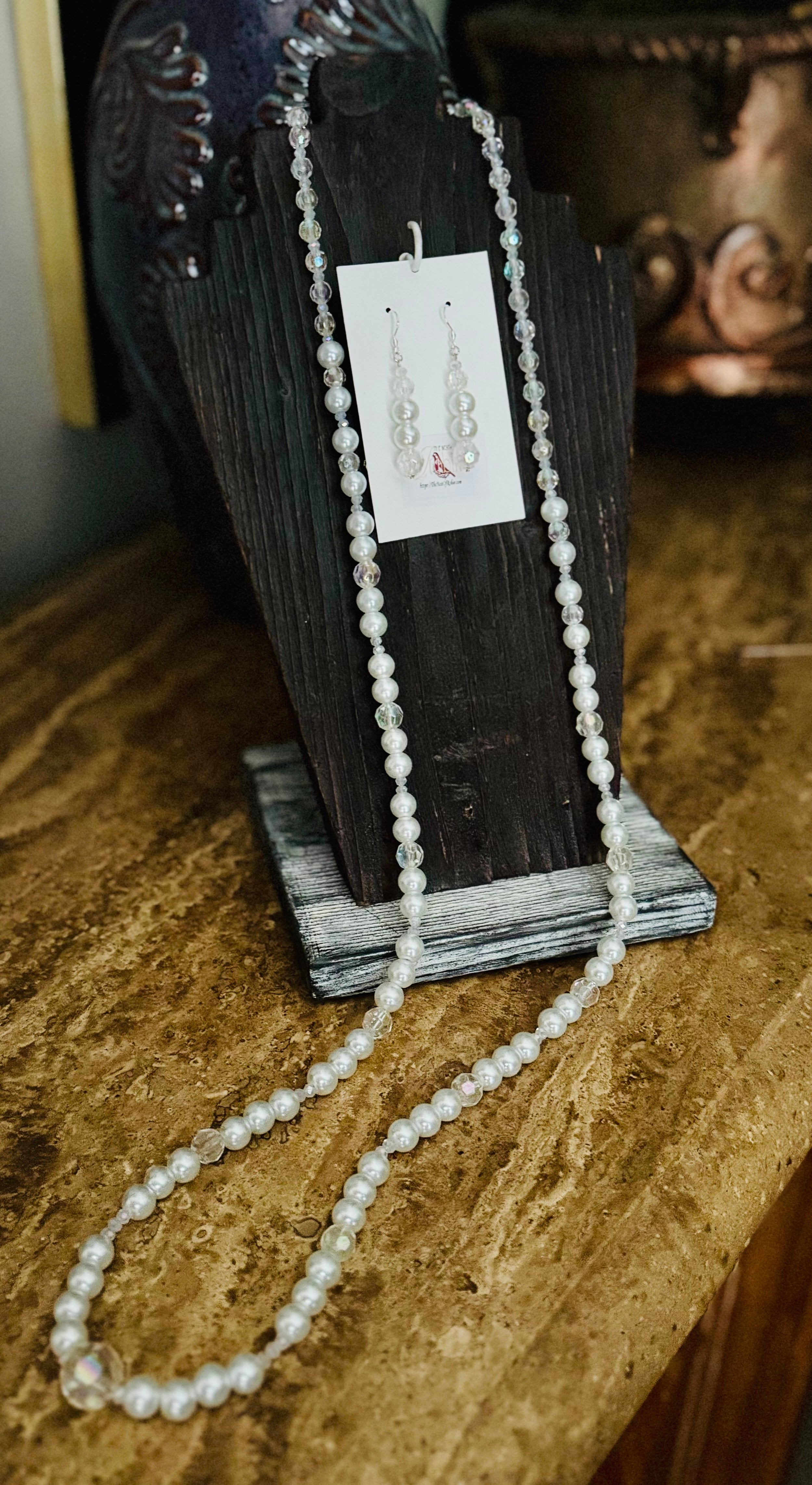 “Swan” Long Necklace & Earrings Set