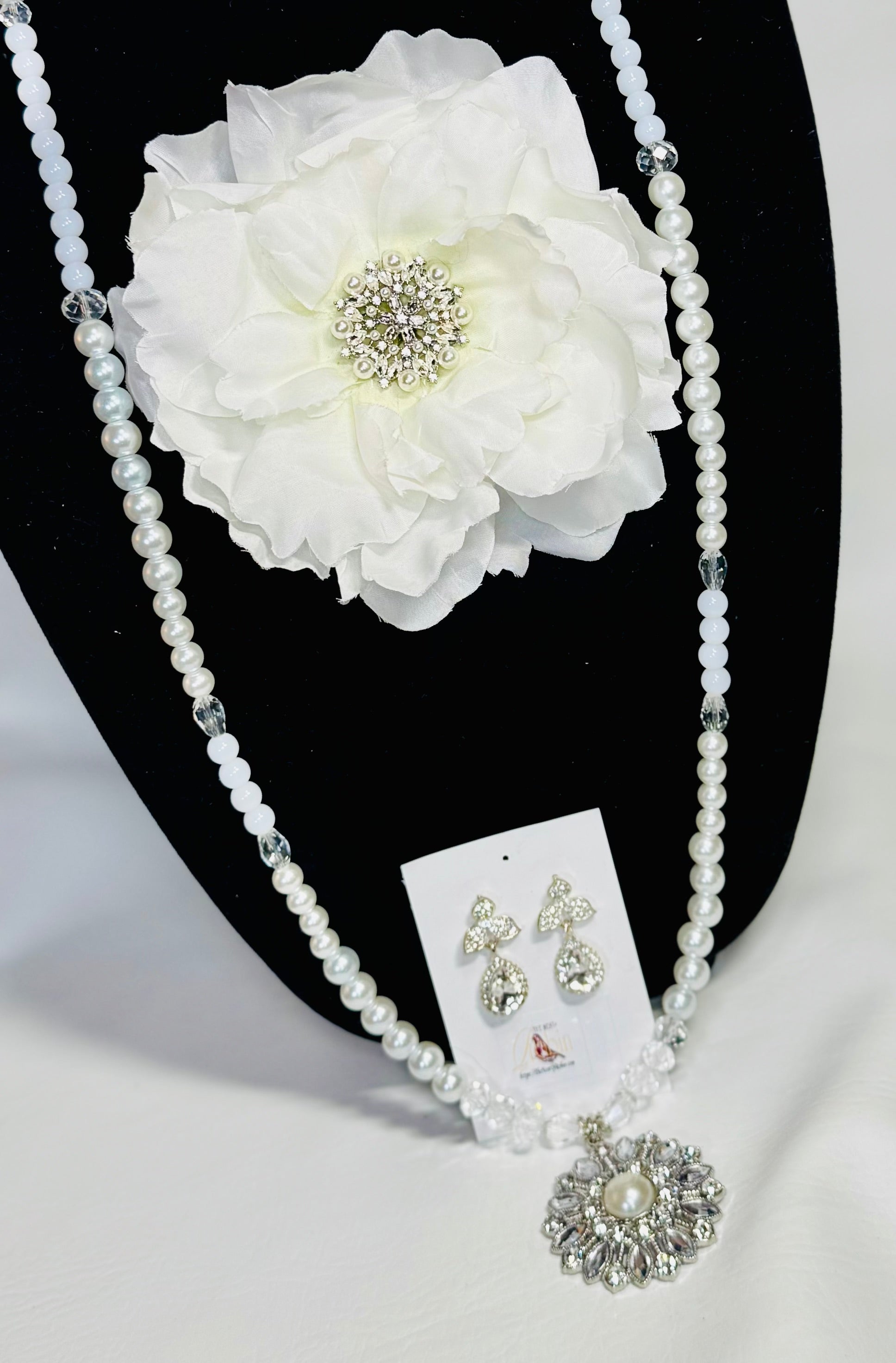 “Snow White” 5 Piece Long Necklace Set