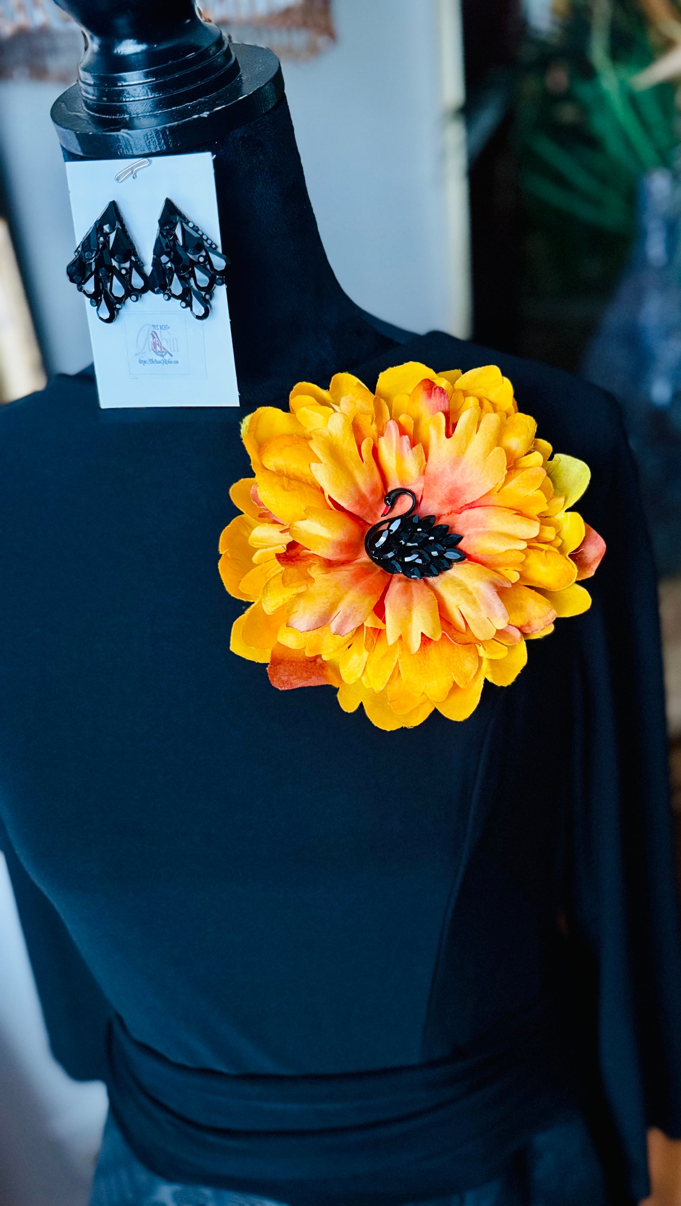 “Black Swan” Floral Brooch & Earrings Set