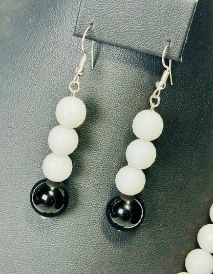 “White Lace Radiance” Necklace & Earrings Set