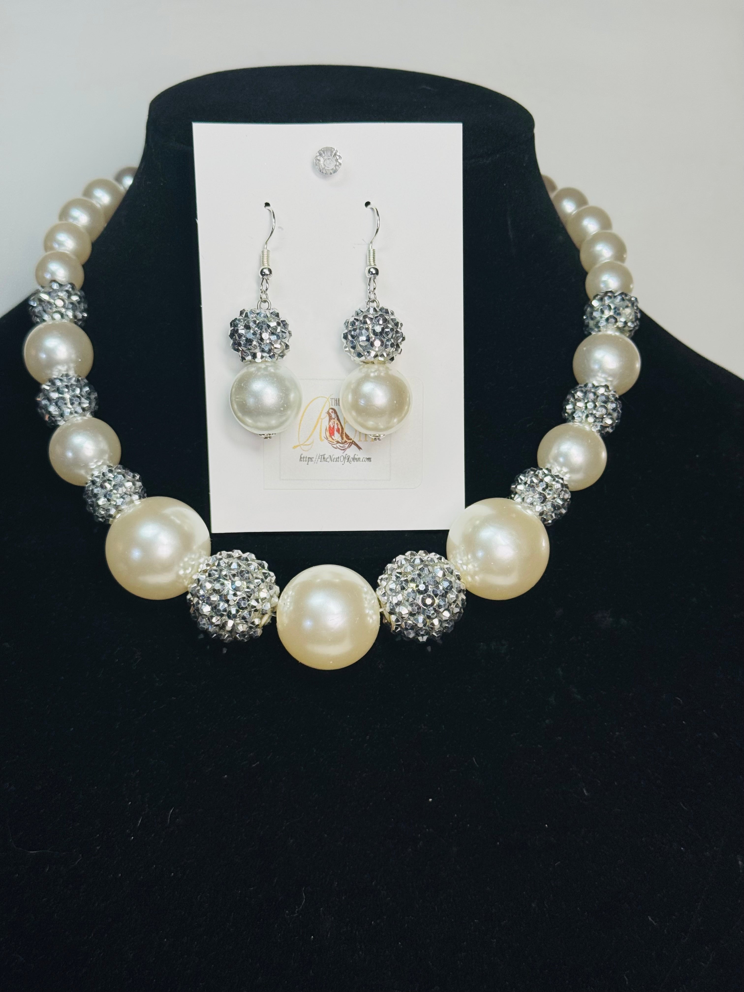 “Poppy” Necklace & Earrings Set