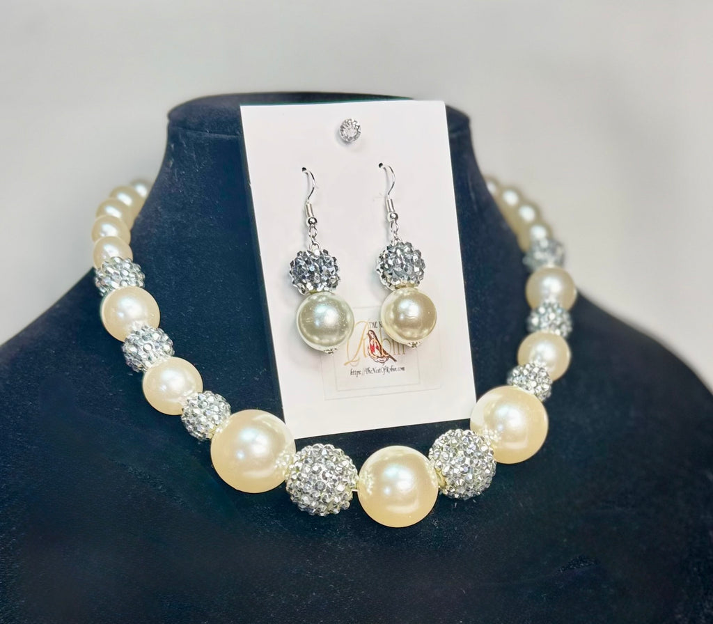 “Poppy” Necklace & Earrings Set