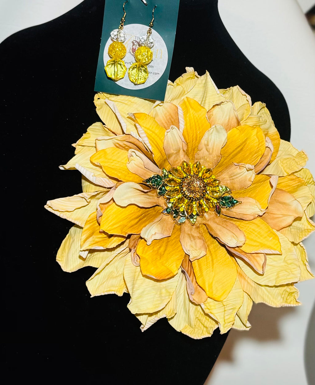 “Oh Sunflower” Floral Brooch & Earrings Set