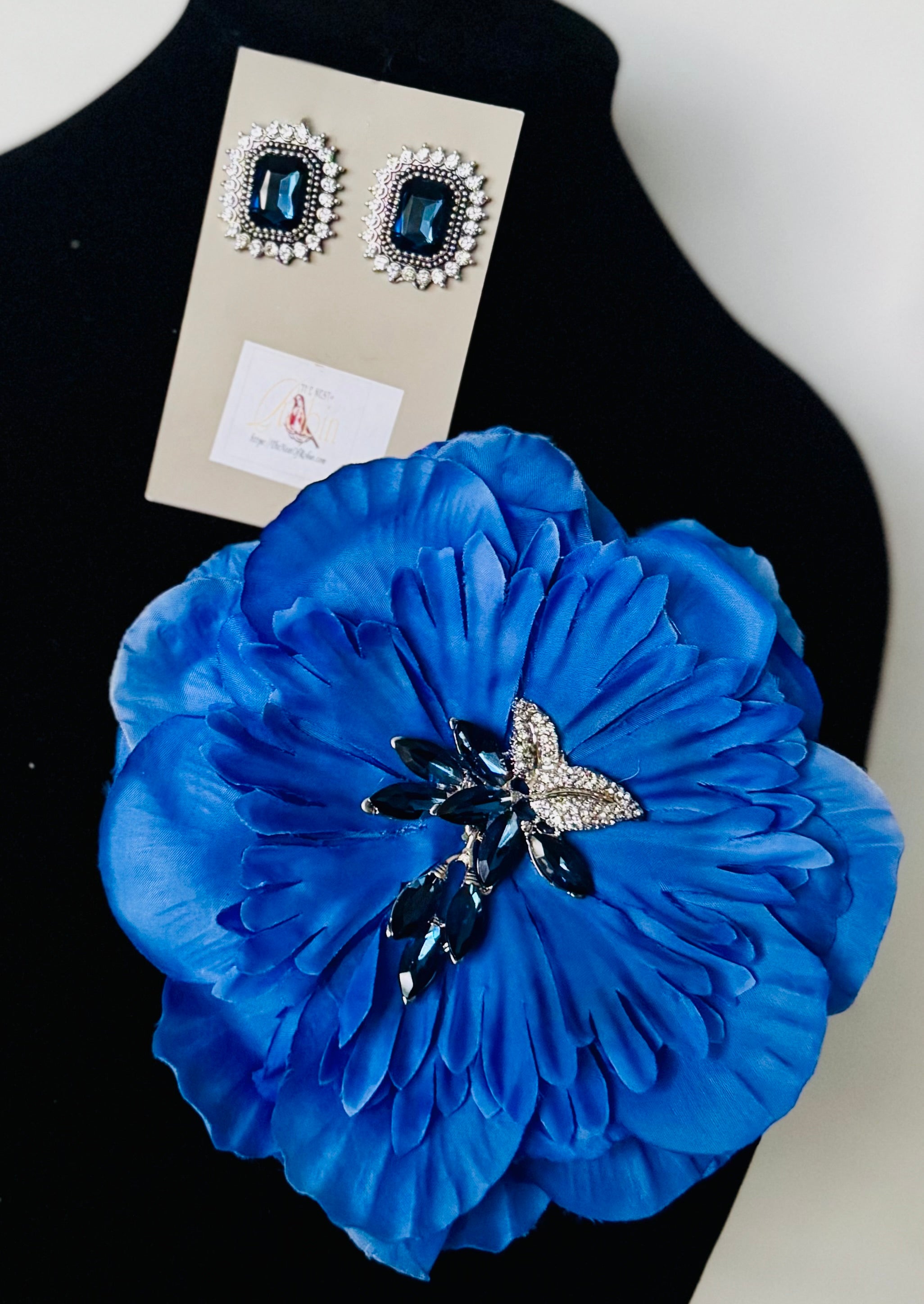 “Sapphire Majesty Bloom Set”