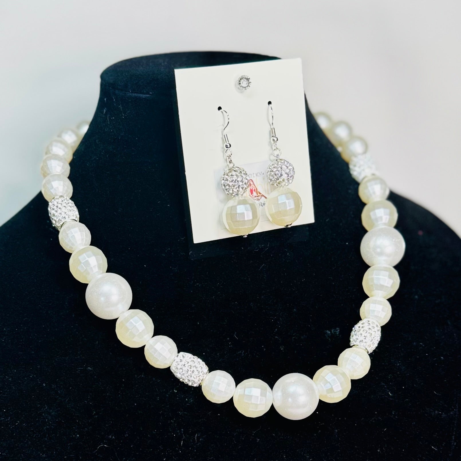 “Penelope” Necklace & Earrings Set
