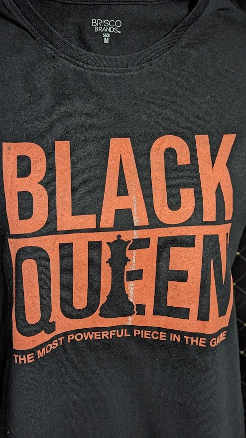 "Black Queen" T-Shirt & Earrings